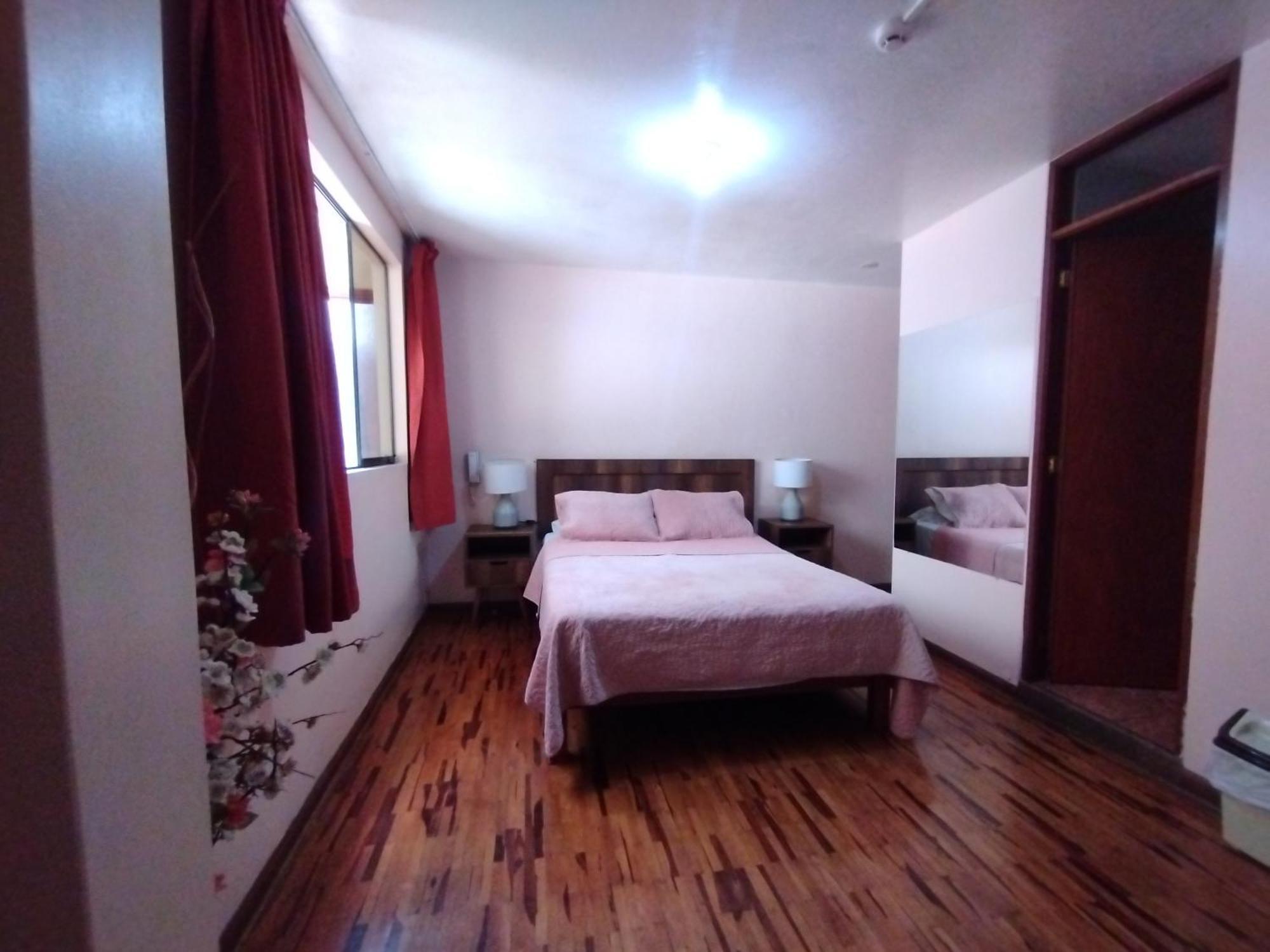 Montreal Hostal Lima Bagian luar foto